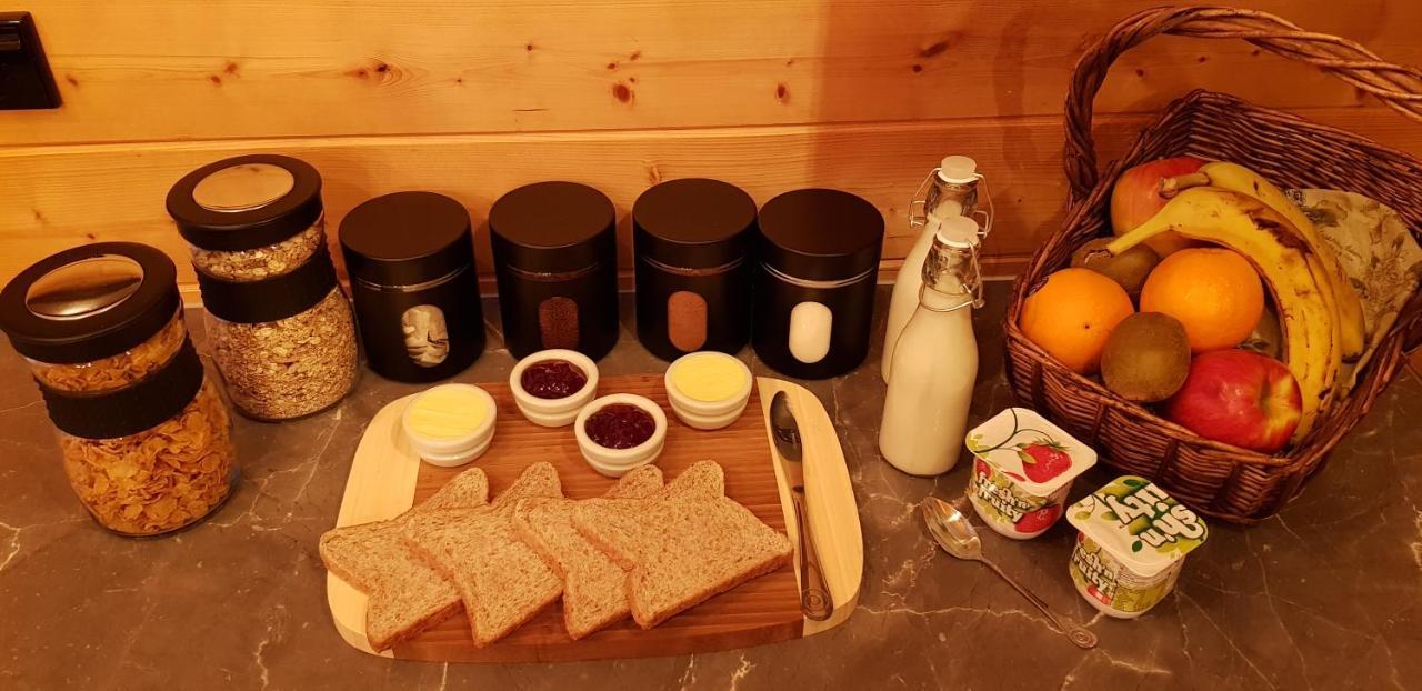 Cosy Cabin In The Paddocks - Breakfast Included Franz Josef Exterior foto